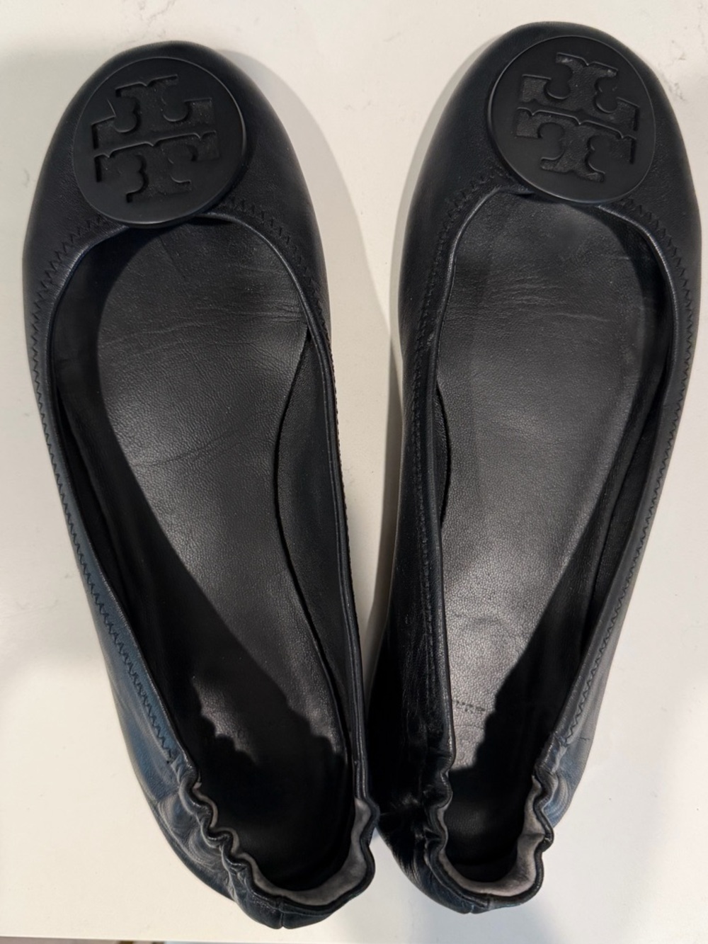 Tory Burch Black Leather Logo Round-Toe Ballet Flats - Picture 2 of 4